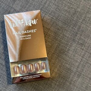 Red Aspen Nail Dashes - Glittering Gold